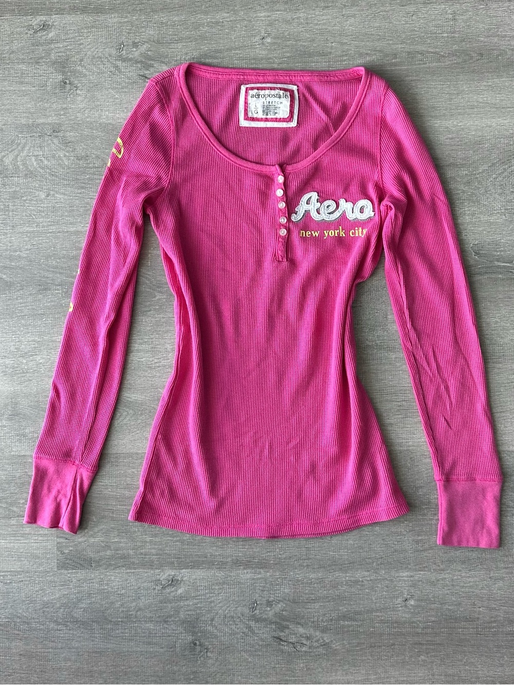 Y2K Aeropostale Women’s Pink Long-Sleeve Henley Top Embroidered logo Waffle knit